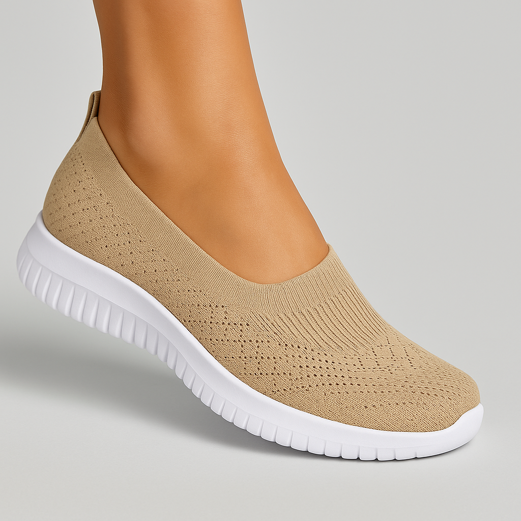 CloudWalk™ - Lightweight Heeled Slip-Ons